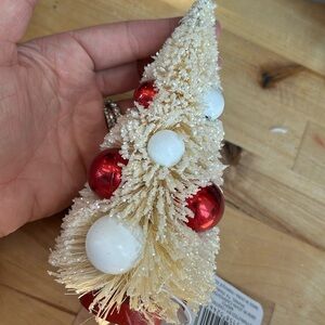 ASHLAND CHRISTMAS DECORATION NWT